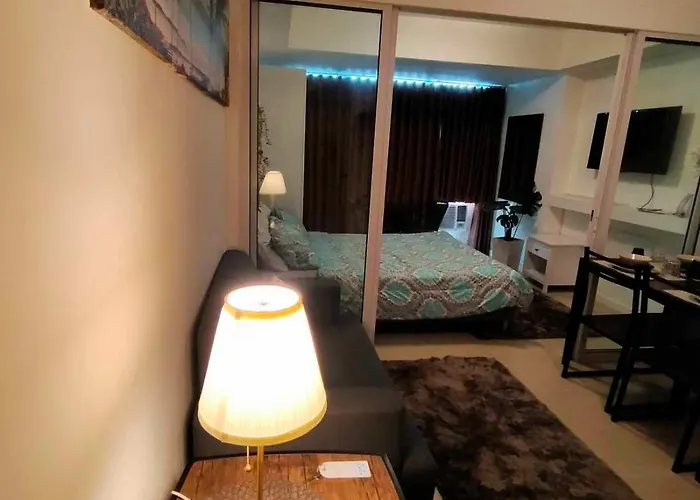 Beach In The City, Pam's In Azure Residences Apartahotel 3*