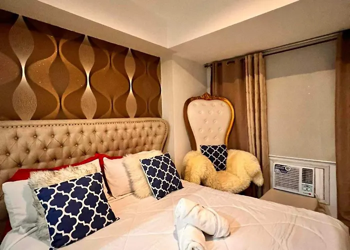 Beach In The City, Pam's In Azure Residences Apartahotel