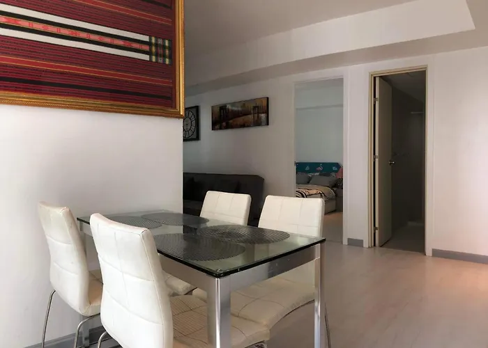 Apartahotel Beach In The City, Pam's In Azure Residences